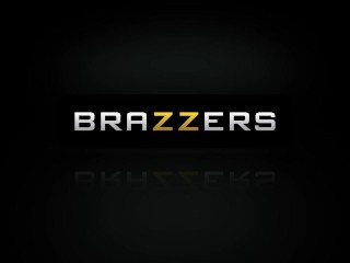 Pair Of Brazzers Girls Drive Around In A Limo And Chat While Fucking