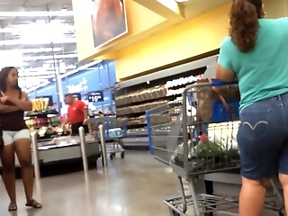 Latina Milf Jeans Shorty In Walmart